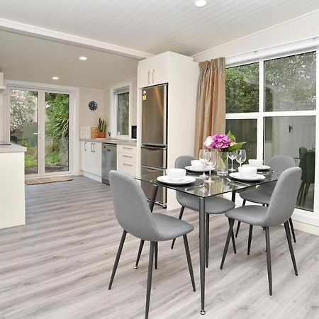 Albemarle Villa - Christchurch Holiday Homes Dış mekan fotoğraf